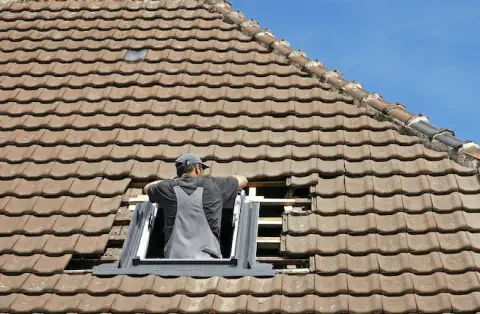 Pose de velux - Olliergues
